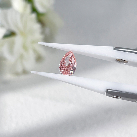 Pear Cut Vivid Pink Lab Grown Diamond với chứng chỉ IGI