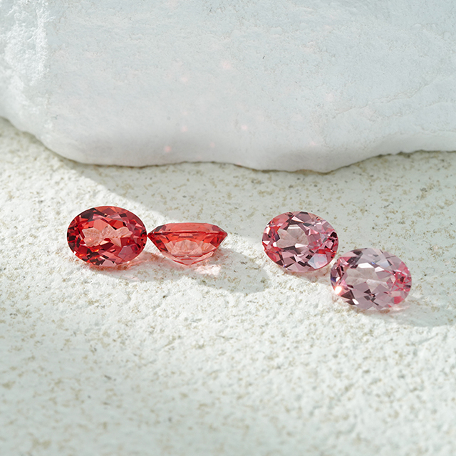 Đá quý màu hồng cắt hình bầu dục Padparadscha Loose Lab Grown