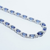 Phòng thí nghiệm cắt hình bầu dục bằng vàng trắng 14K được trồng Sapphire và Vòng cổ kim cương Moissanite cắt tròn rực rỡ