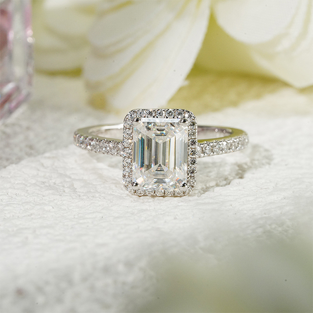 Nhẫn đính hôn Moissanite Halo bằng bạc hình bát giác bằng bạc S925