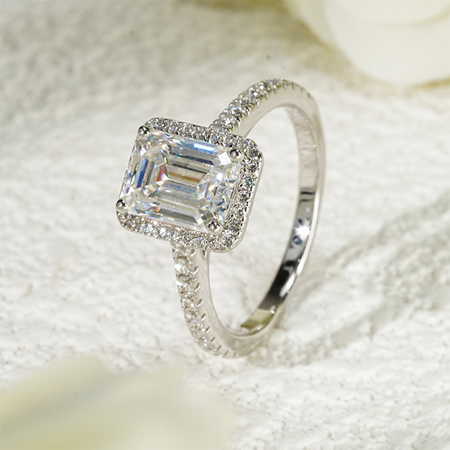 Nhẫn đính hôn Moissanite Halo bằng bạc hình bát giác bằng bạc S925